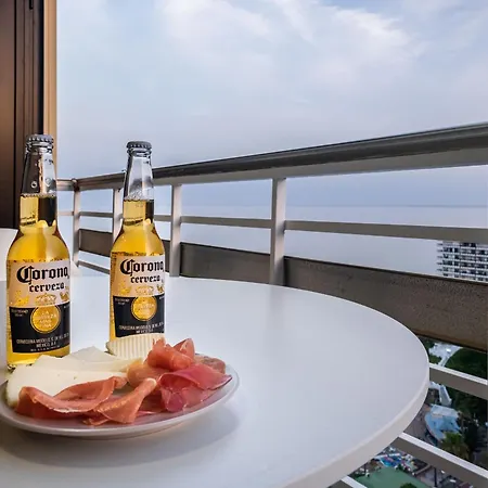 Precioso Con Fabulosas Vistas Al Mar Torremolinos