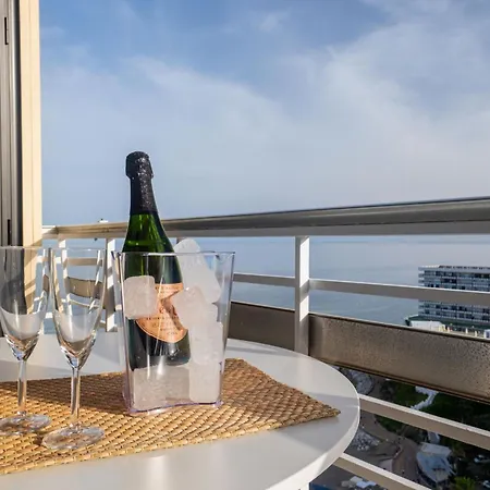 Precioso Con Fabulosas Vistas Al Mar Torremolinos